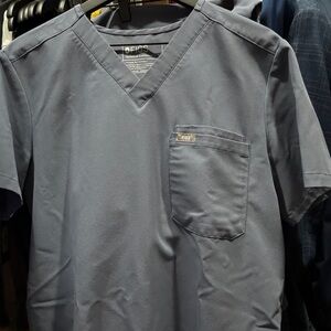 Men’s Figs Scrub Set